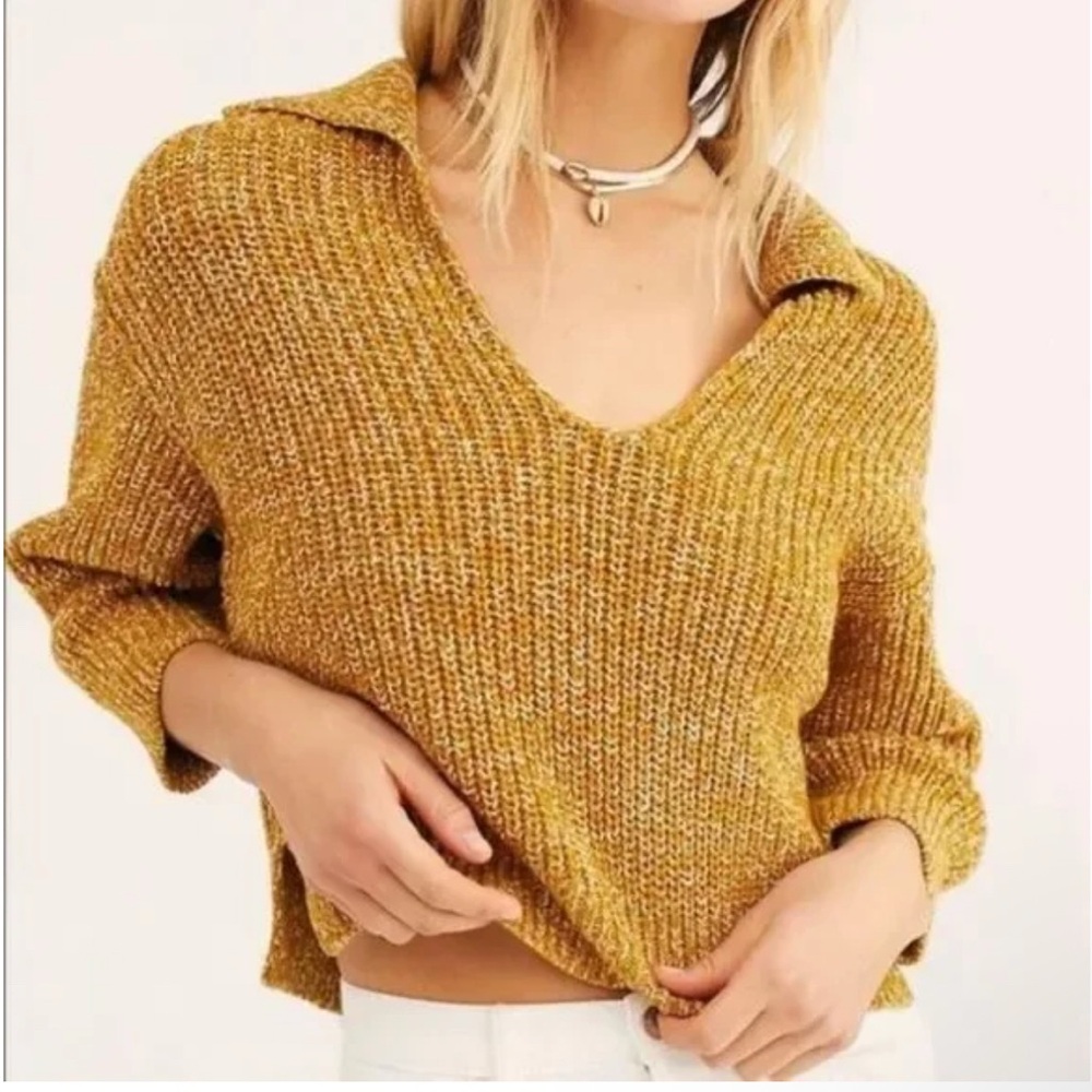Free People Love This City Cropped Sweater Womens XS Mustard V-Neck Collared